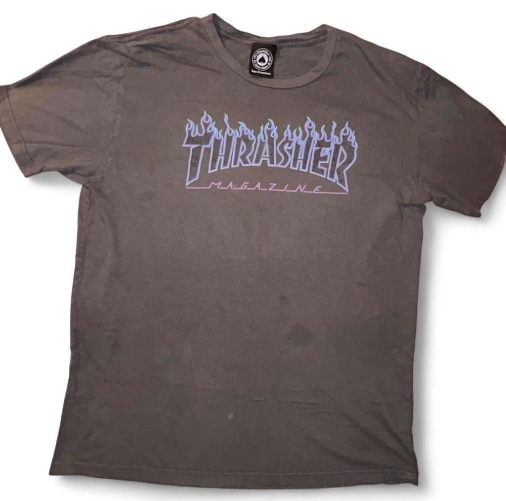 Thrasher Magazine Flame T-Shirt Gray Blue Purple Skate Skater Tee